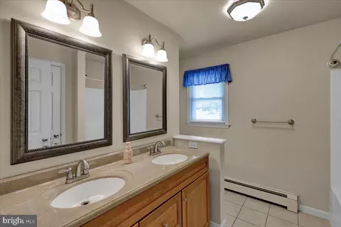 505 E Walnut St, Palmyra, PA 17078 photo 27