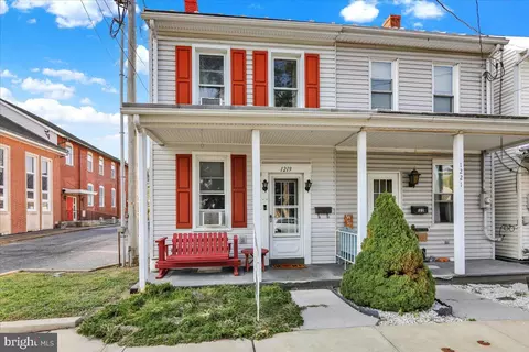 1219 E Old Cumberland St, Lebanon, PA 17042