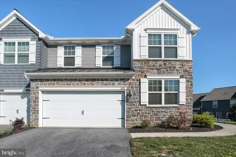 309 Quittie Park Dr, Annville, PA 17003