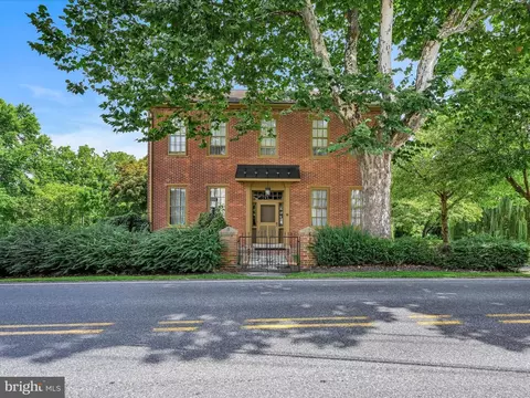 16 S Millbach Rd, Newmanstown, PA 17073