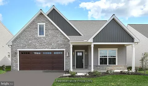 112 Pinnacle Ridge Dr, Annville, PA 17003
