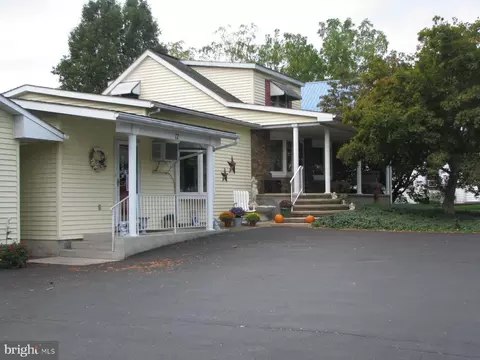 12 Darkes Rd, Jonestown, PA 17038