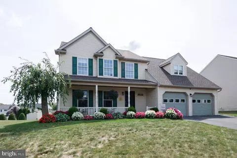 74 Lantern Ln, Palmyra, PA 17078