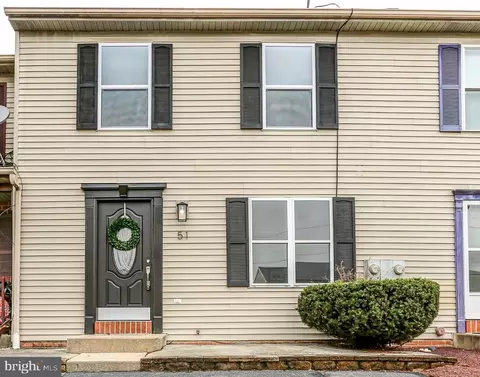 51 Tiffany Ln, Lebanon, PA 17046