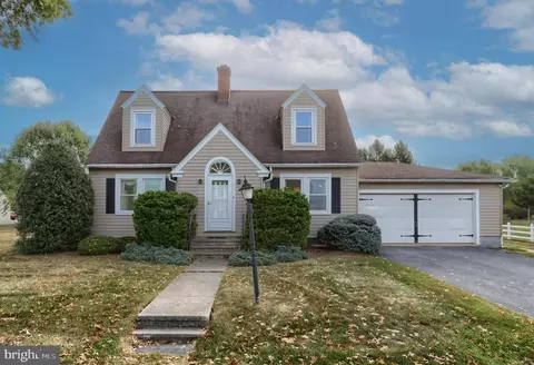 134 Lawn Rd, Palmyra, PA 17078