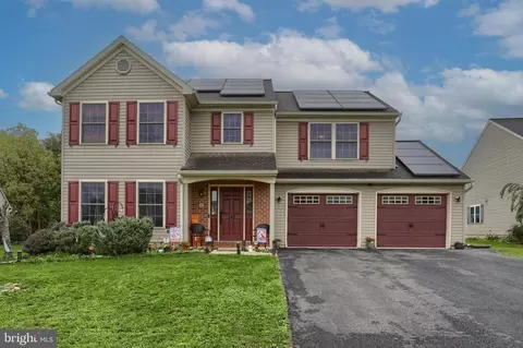142 Creekview Dr, Jonestown, PA 17038