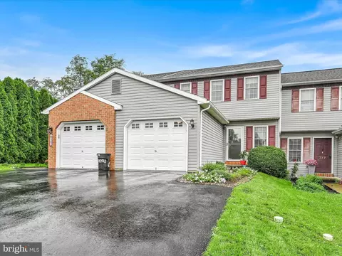 379 Swatara Creek Dr, Jonestown, PA 17038
