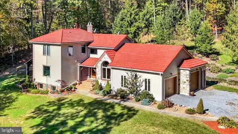 59 Ulsh Ln, Fredericksburg, PA 17026