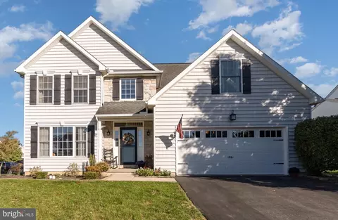 398 Springbrook Dr, Palmyra, PA 17078