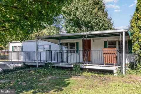 625 Weavertown Rd, Lebanon, PA 17046