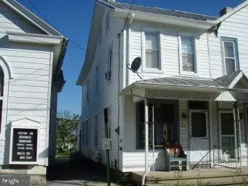 65 W Main St, Newmanstown, PA 17073