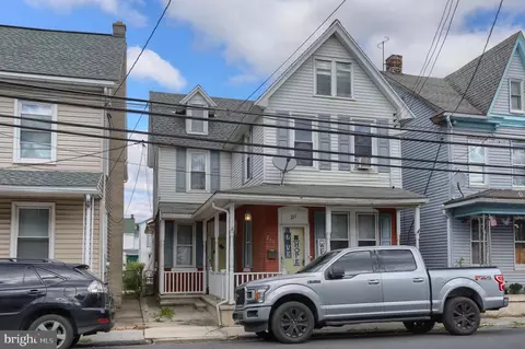 211 Lehman St, Lebanon, PA 17046