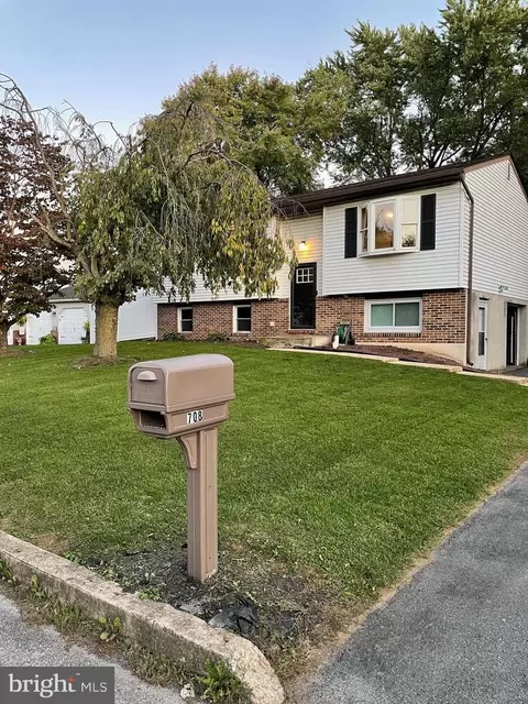 708 Hockley Ave, Lebanon, PA 17042