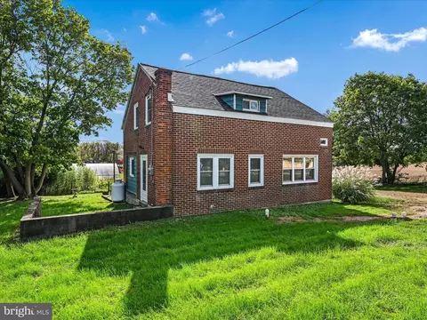 528 Jonestown Rd, Jonestown, PA 17038