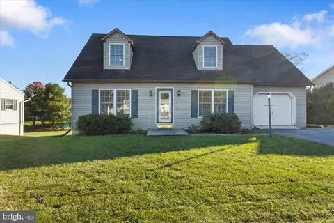 103 Swatara Cir, Jonestown, PA 17038