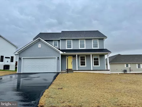 220 Daisy Dr, Lebanon, PA 17046