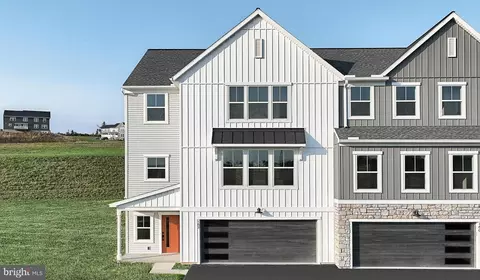 162 Marissa Ct, Newmanstown, PA 17073