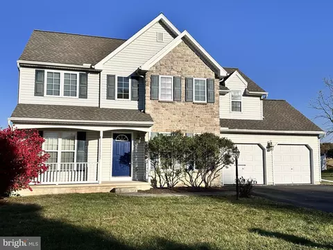 112 S Larkspur Dr, Palmyra, PA 17078
