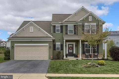 3 Greystone Xing, Lebanon, PA 17042