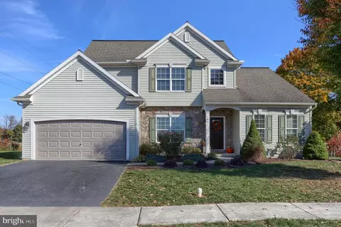186 Parkside Dr, Annville, PA 17003