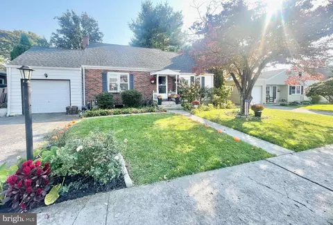 1478 E Walnut St, Annville, PA 17003
