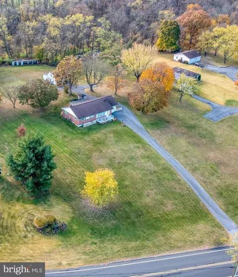 161 Lewis Rd, Annville, PA 17003