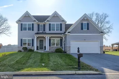 32 Oxford Rd, Annville, PA 17003