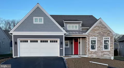 1058 Percy Ln #144, Lebanon, PA 17042