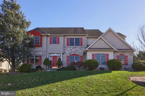 99 Auburn Dr, Annville, PA 17003