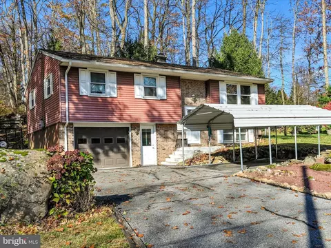 1 Eve Ave, Lebanon, PA 17046