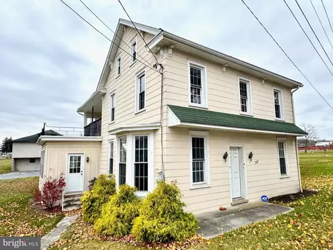 347 Ebenezer Rd, Lebanon, PA 17046