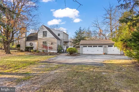 21 Green Woods Ln, Lebanon, PA 17046
