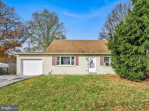 1849 Martin Dr, Lebanon, PA 17046