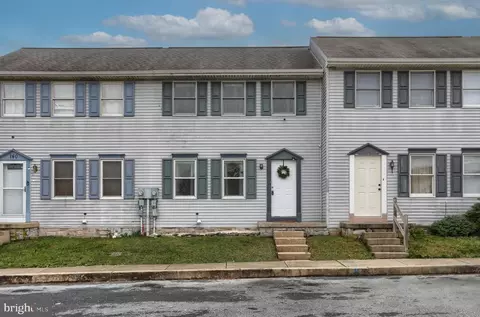 142 Millview Ct, Lebanon, PA 17042