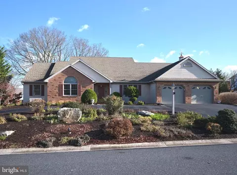 53 Millstone Dr, Palmyra, PA 17078