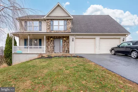 410 Plaza Dr, Palmyra, PA 17078