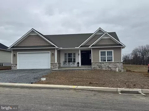142 Dream Dr, Lebanon, PA 17046