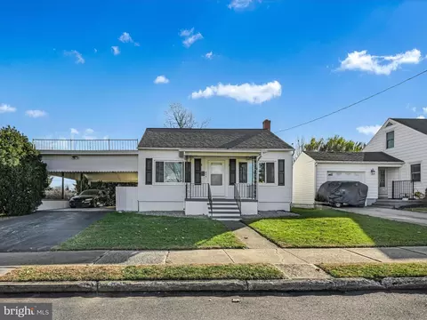 210 W Walnut St, Cleona, PA 17042