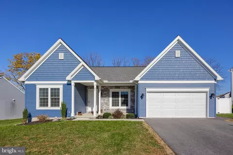 47 Creekside Dr, Lebanon, PA 17042