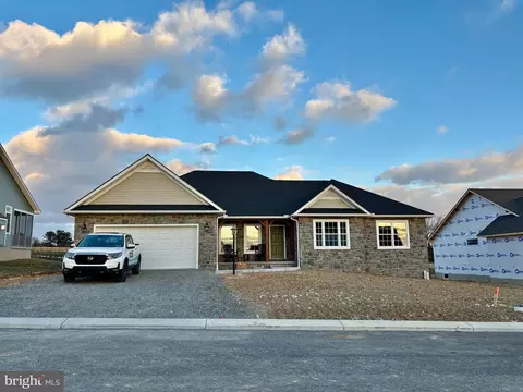146 Dream Dr, Lebanon, PA 17046