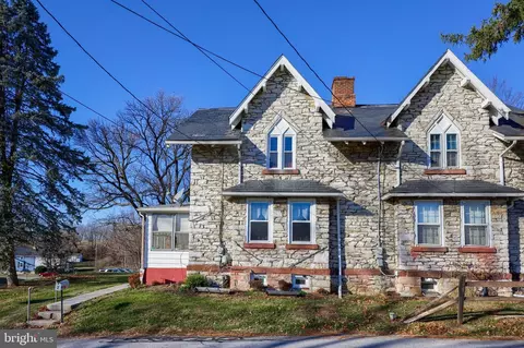 2 Palmer St, Lebanon, PA 17042