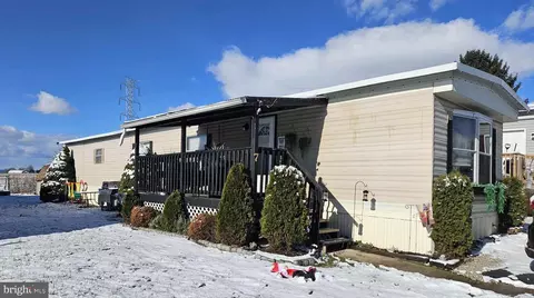 500 Houtztown Rd #7, Myerstown, PA 17067