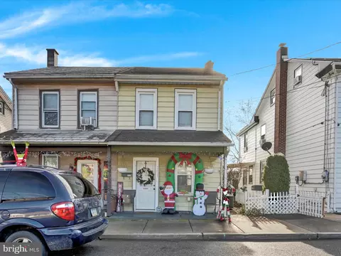 2424 Guilford St, Lebanon, PA 17046