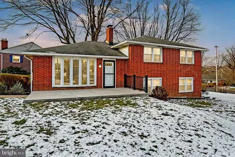 101 Ridge Rd, Annville, PA 17003
