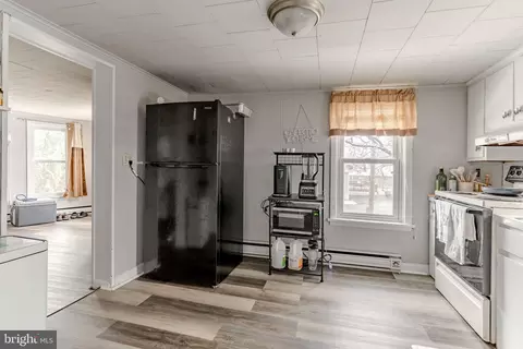 Kitchen - 127 Schoolhouse Rd, Palmyra, PA 17078 photo 1 of 1