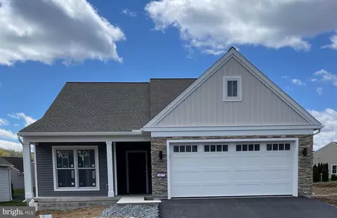 1053 Percy Ln #216, Lebanon, PA 17042