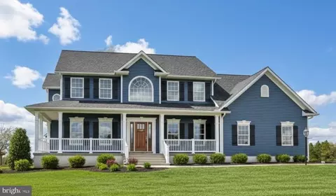 05 Rolling Meadow Rd, Lebanon, PA 17046