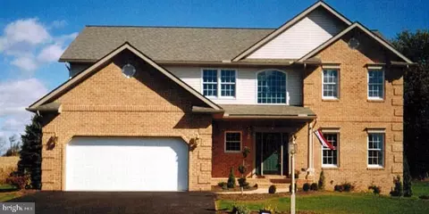 014 Rolling Meadow Rd, Lebanon, PA 17046