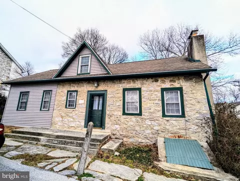 46 S Lancaster St, Annville, PA 17003