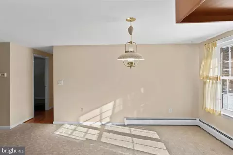 Entry Way - 104 Cedar St, Lebanon, PA 17042 photo 1 of 4